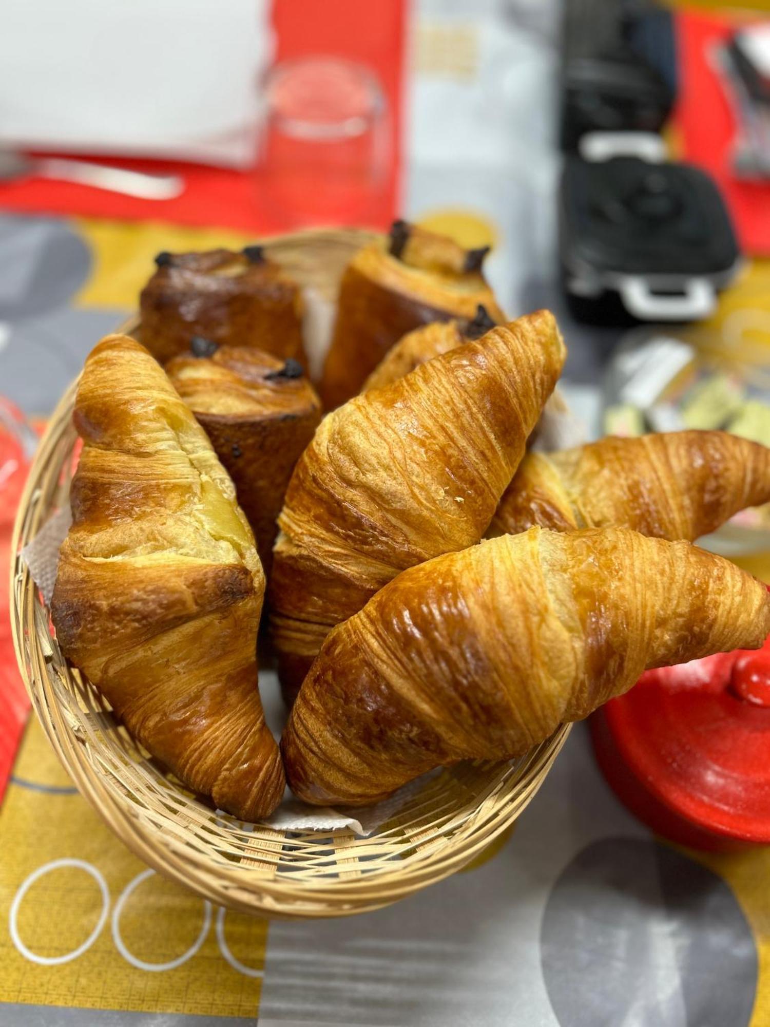 Chambres D'Hotes La Cheminee Tardets-Sorholus ภายนอก รูปภาพ