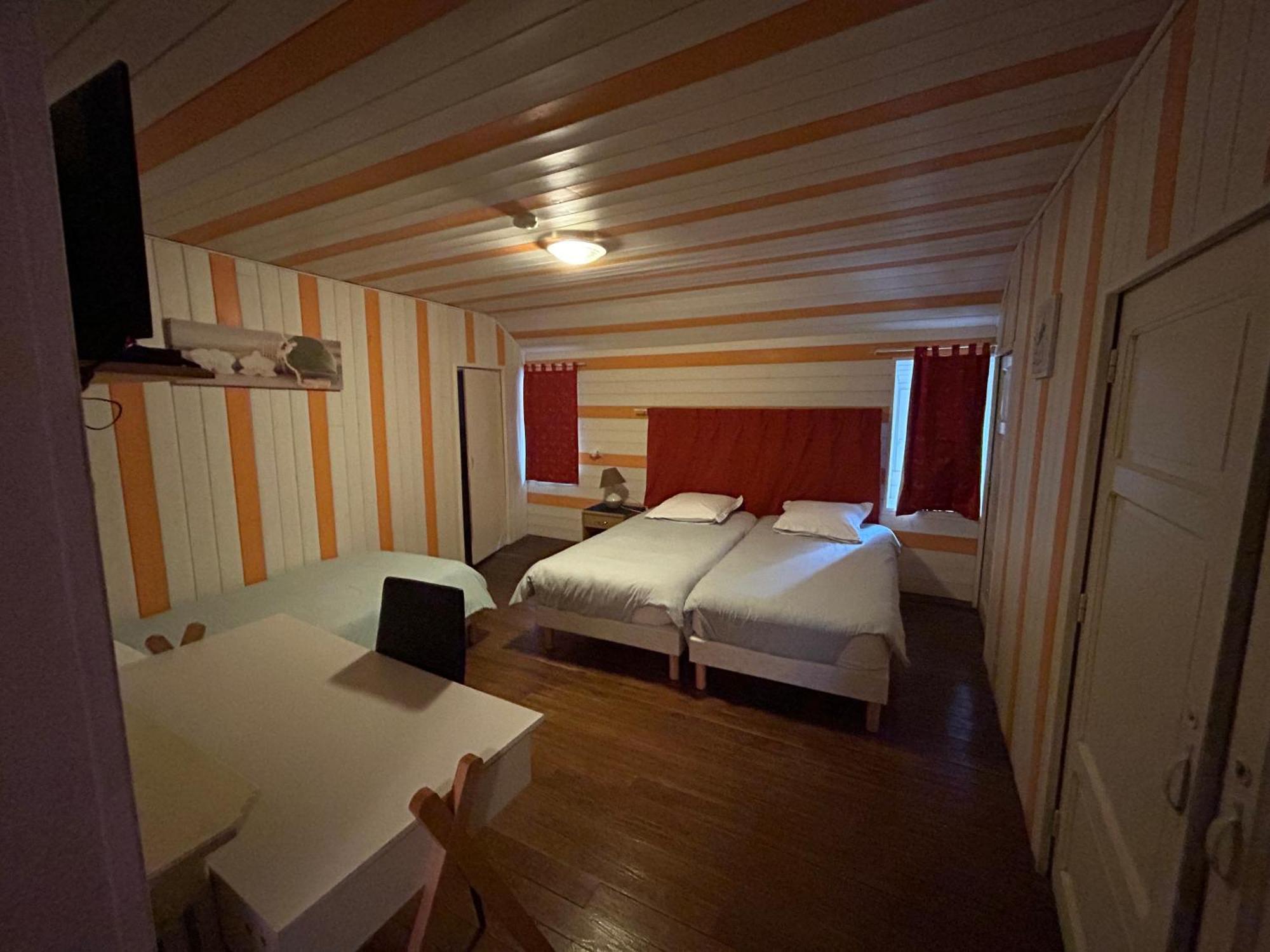 Chambres D'Hotes La Cheminee Tardets-Sorholus ภายนอก รูปภาพ